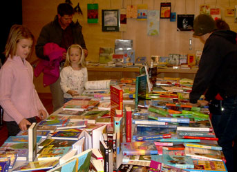 Bücherbazar 2007 - Bücherei Strass
