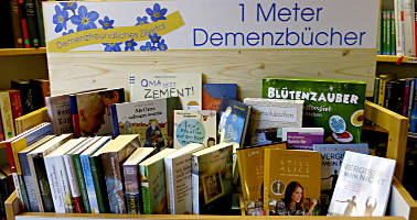 Bücherei Strass im Zillertal - 1 Meter Bücher Demenz - Demenzfreundliches Zillertal
