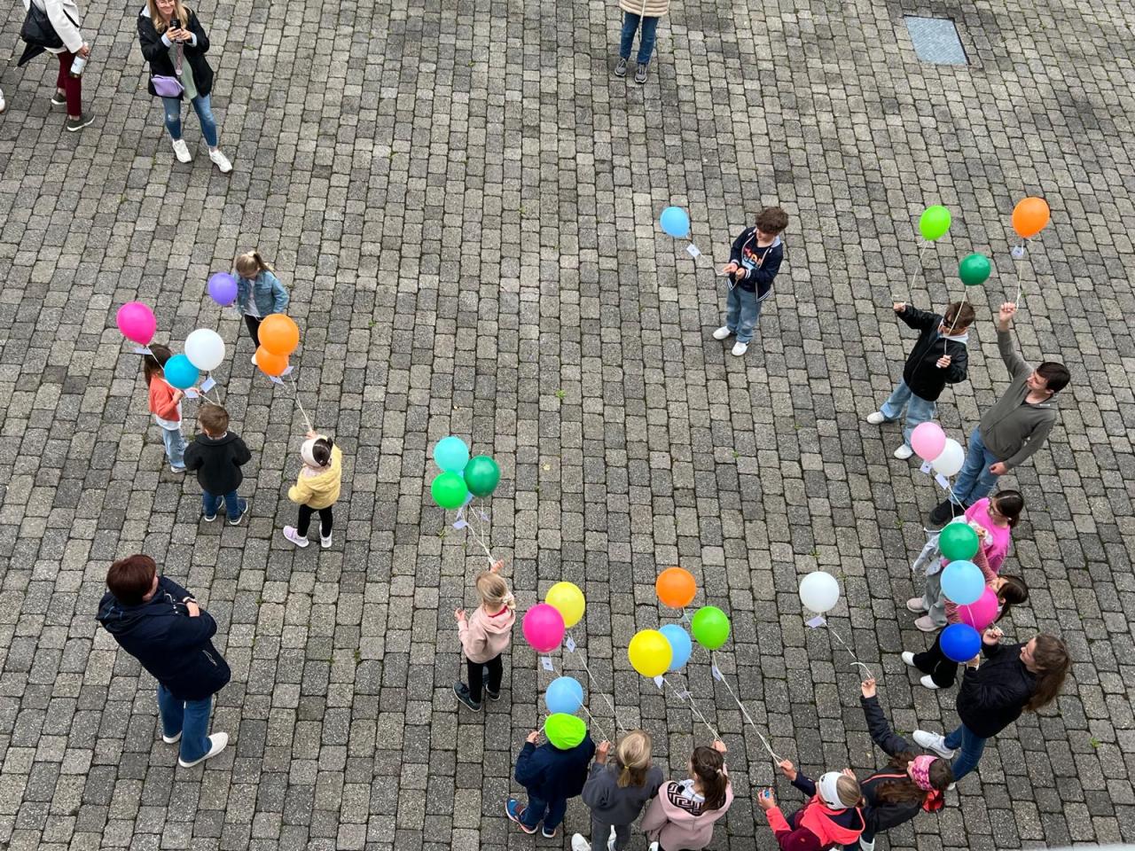 Ballon steigen lassen